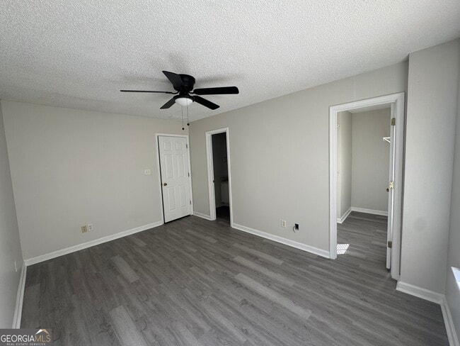 Building Photo - 1848 Carrington Dr