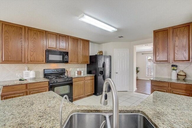 Building Photo - 537 Golden Creek Dr