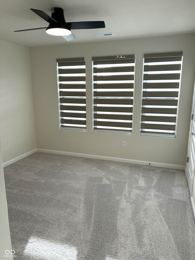 Building Photo - 3277 Haflinger Dr