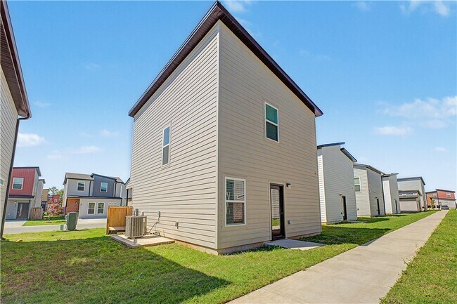 Building Photo - 890 Tennessee Ave