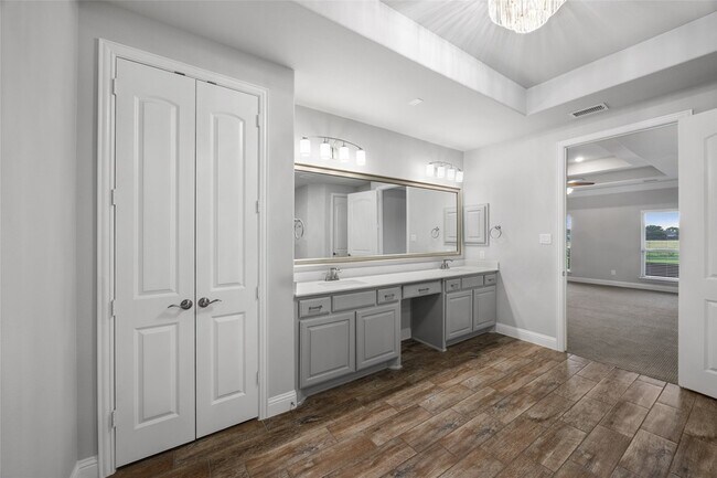 Building Photo - 4705 Fulbrook Dr