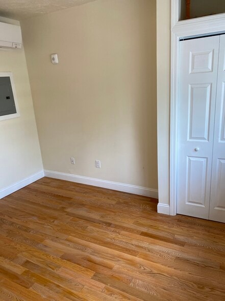 Building Photo - 269 Bolton St