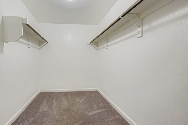 Building Photo - 6132 True Vine Rd