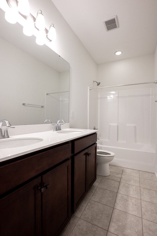 Building Photo - 1017 Blackpool Ct