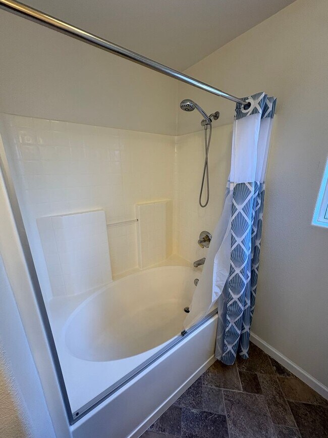 Building Photo - Beautiful home with pool Available Now!