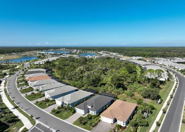 Building Photo - 9982 Beachwalk Dr