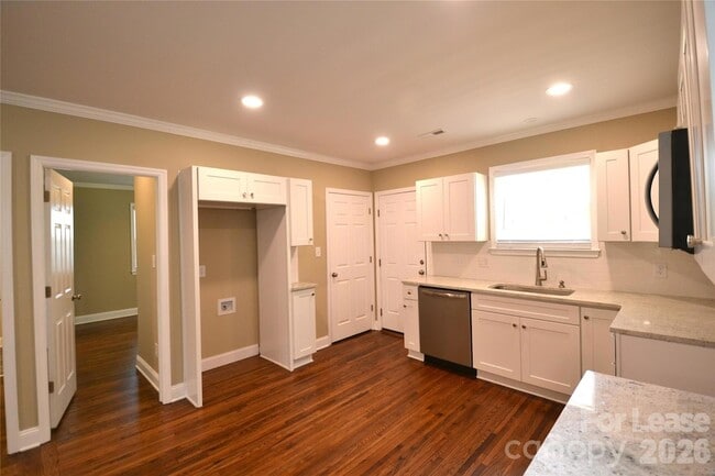 Building Photo - 432 Keswick Ave