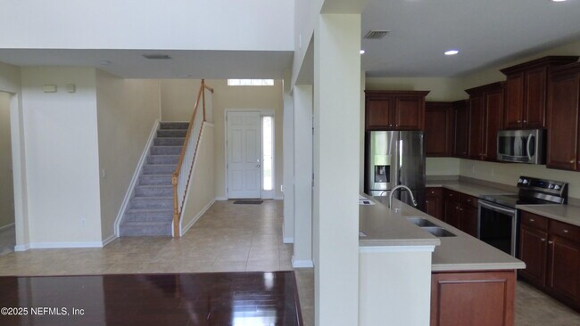 Building Photo - 3854 Silverpoint Ln