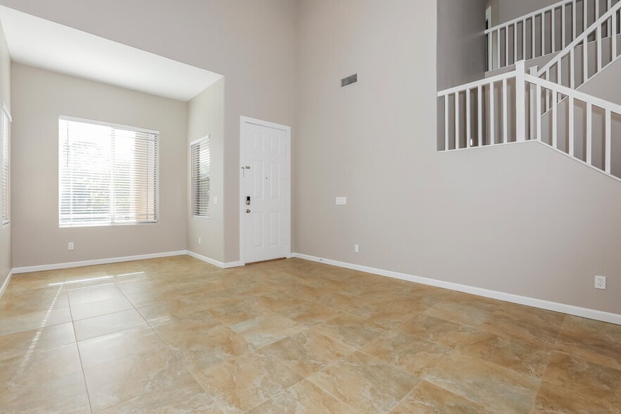 Building Photo - 4480 E Sundance Ct