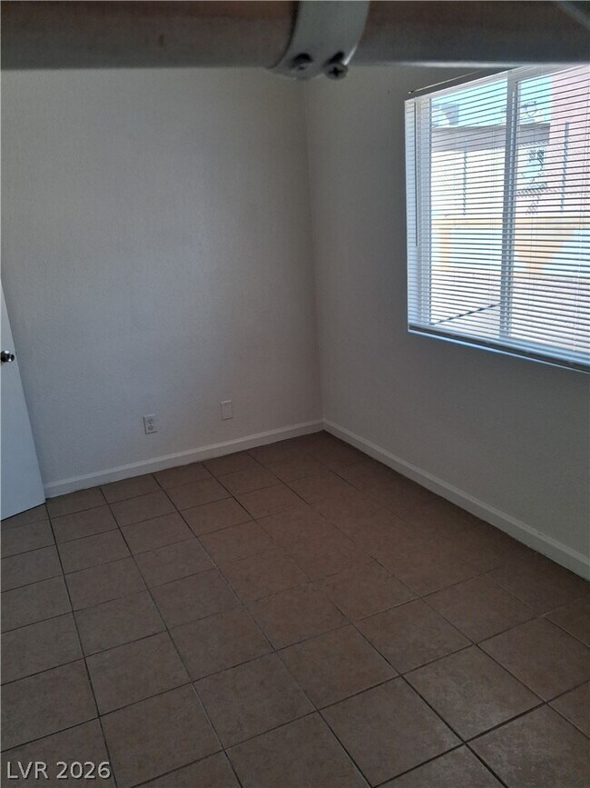 Building Photo - 6966 Issac Ave