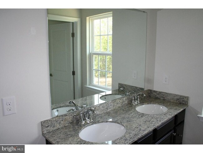 Building Photo - 118 Meridian Ln