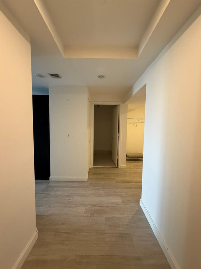 Building Photo - 45 SW 9th St