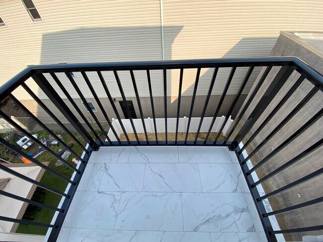 Building Photo - 176 Avenue F