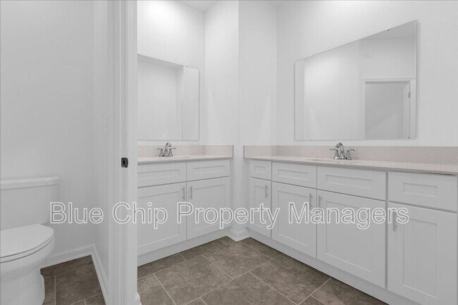 Building Photo - 2096 Shaggy Fisher Dr