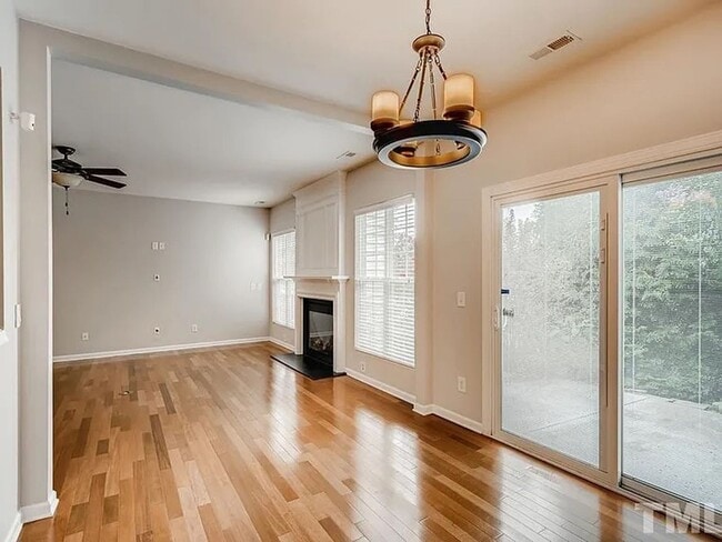 Building Photo - Elegant Long Lake Townhome | Hardwood Floors | 2-Car Garage | Pool