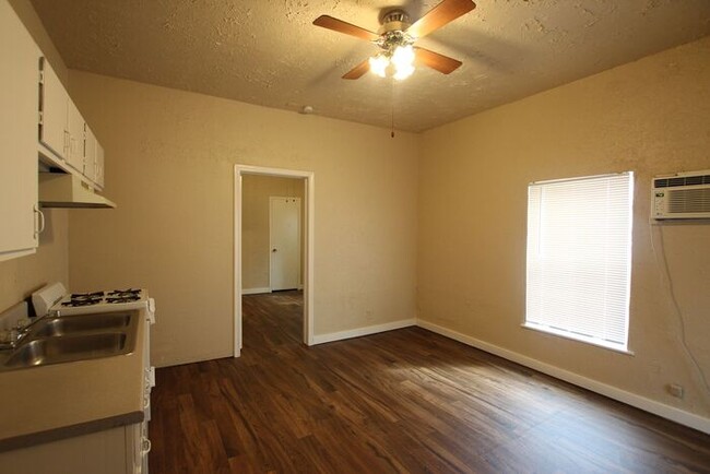 Building Photo - Cozy 1 Bedroom, 1 Bath in Tyler!