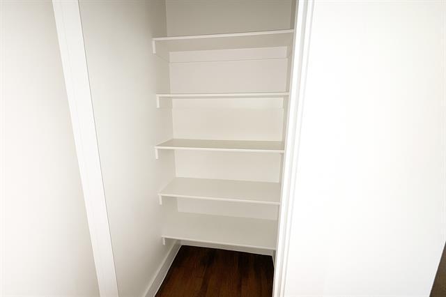 Building Photo - 1931 N Prairie Ave