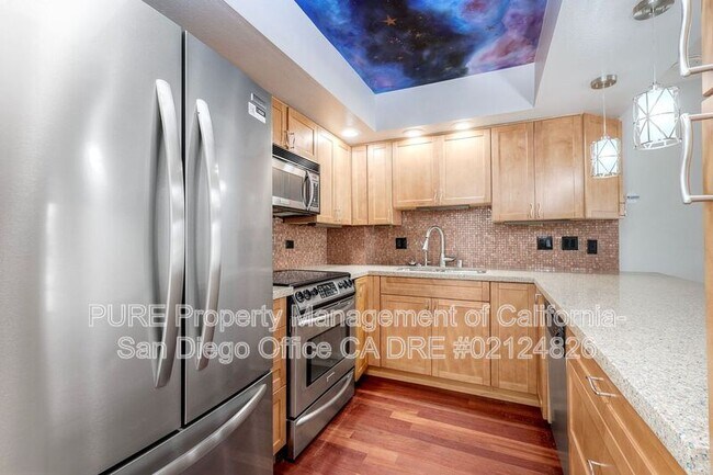 Building Photo - 4944 Cass St