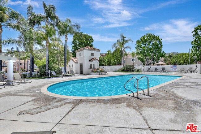 Building Photo - 24701 Cll Conejo