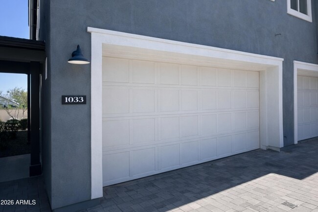 Building Photo - 11300 N Casa Dega Dr