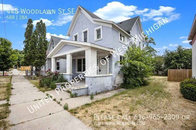 Building Photo - 448 Woodlawn St SE