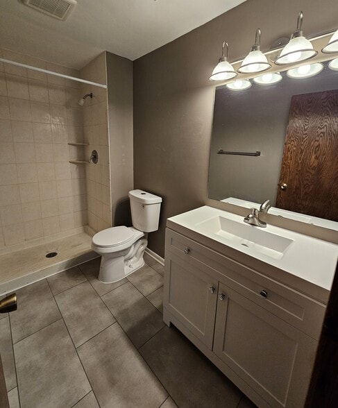 Building Photo - 4741 Narvik Dr