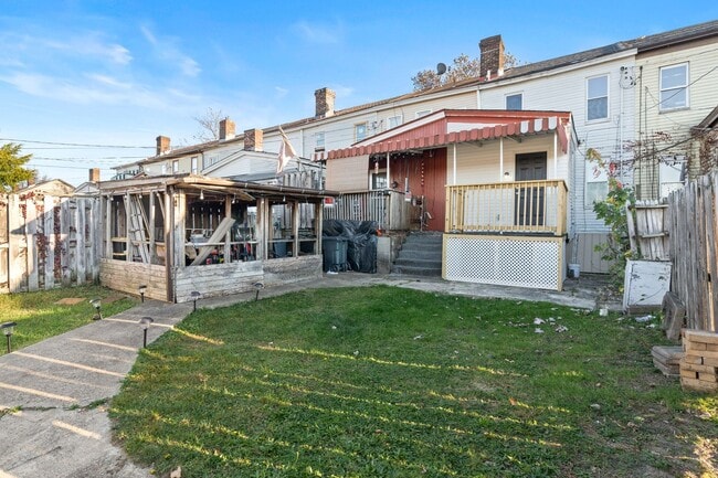 Building Photo - 2 Bed 1 bath House