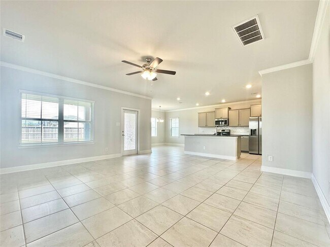 Building Photo - 452 Long Beach Bay Dr