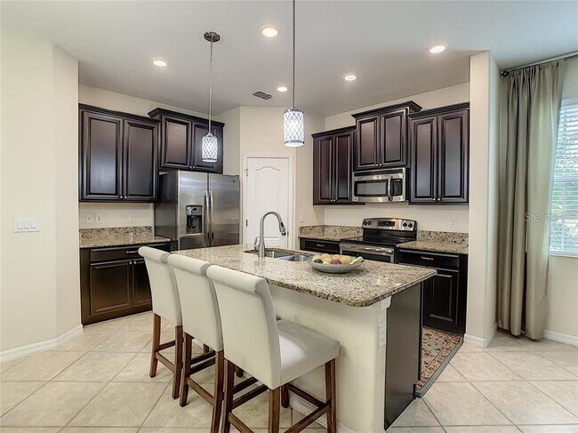 Building Photo - 6800 Little Blue Ln