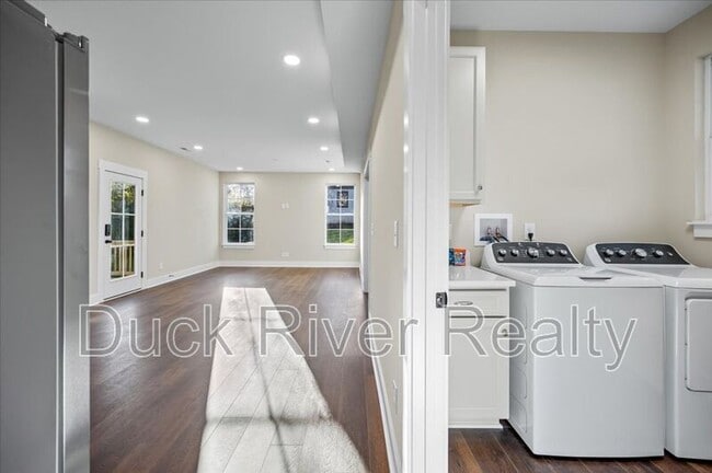 Building Photo - 119 Westover Dr