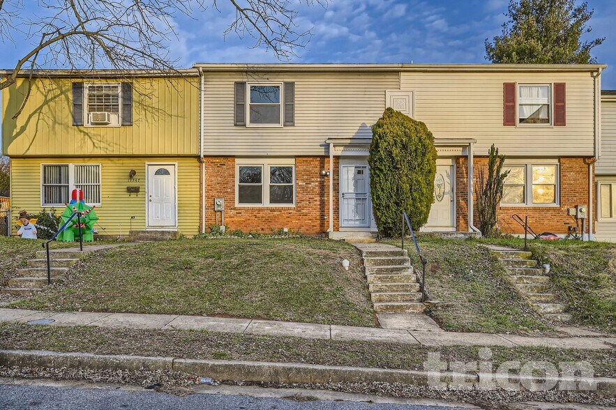 Building Photo - 12345 Bonfire Dr