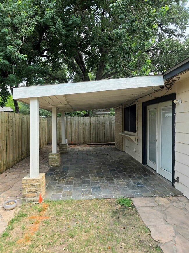 Building Photo - 10511 Stormy Sky Dr