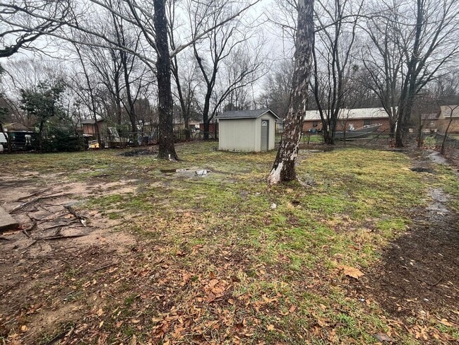 Building Photo - 1207 S Hartford Ave