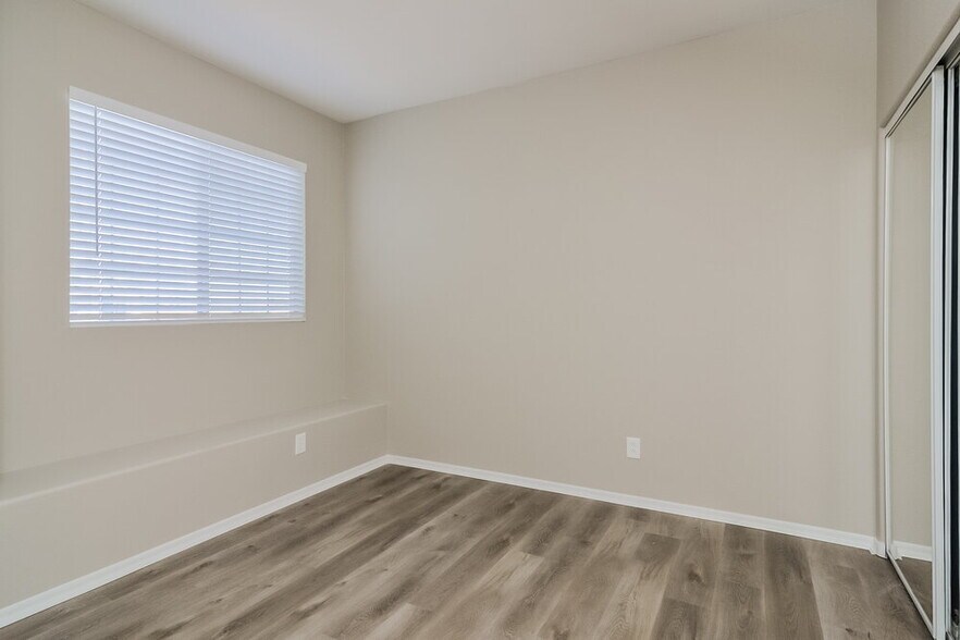 Building Photo - 1741 Buttermilk Dr