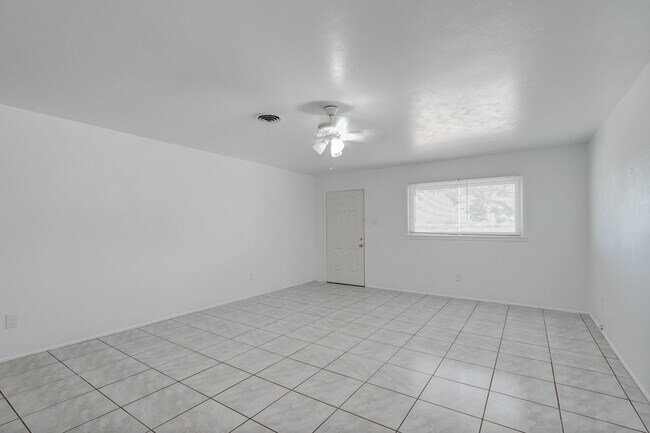 Building Photo - 4432 29th St