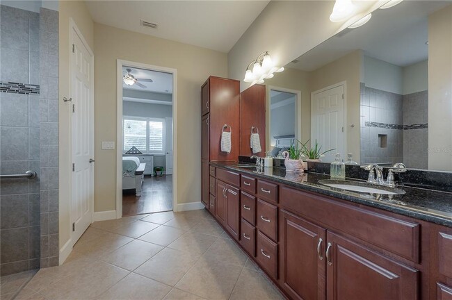 Building Photo - 1802 Pacific Dunes Dr