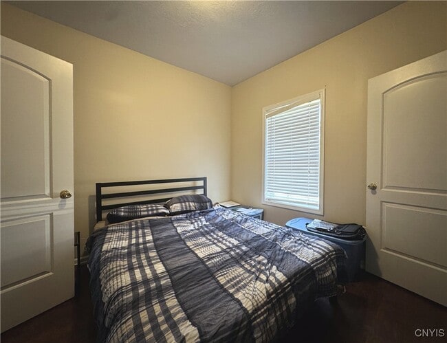 Building Photo - 222 Academy St