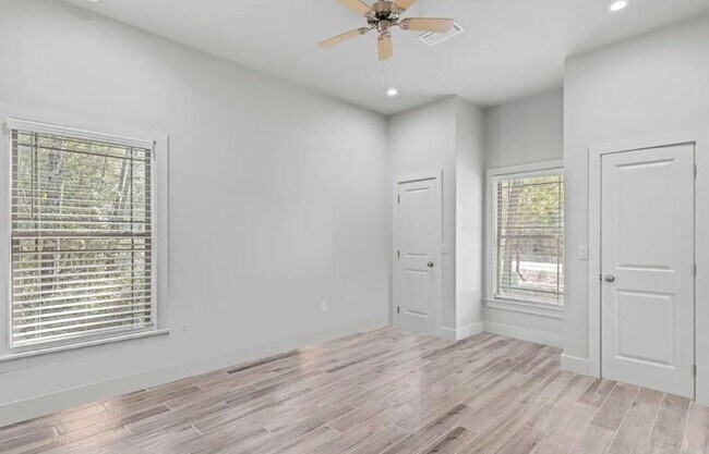 Building Photo - 16 Justin Ct