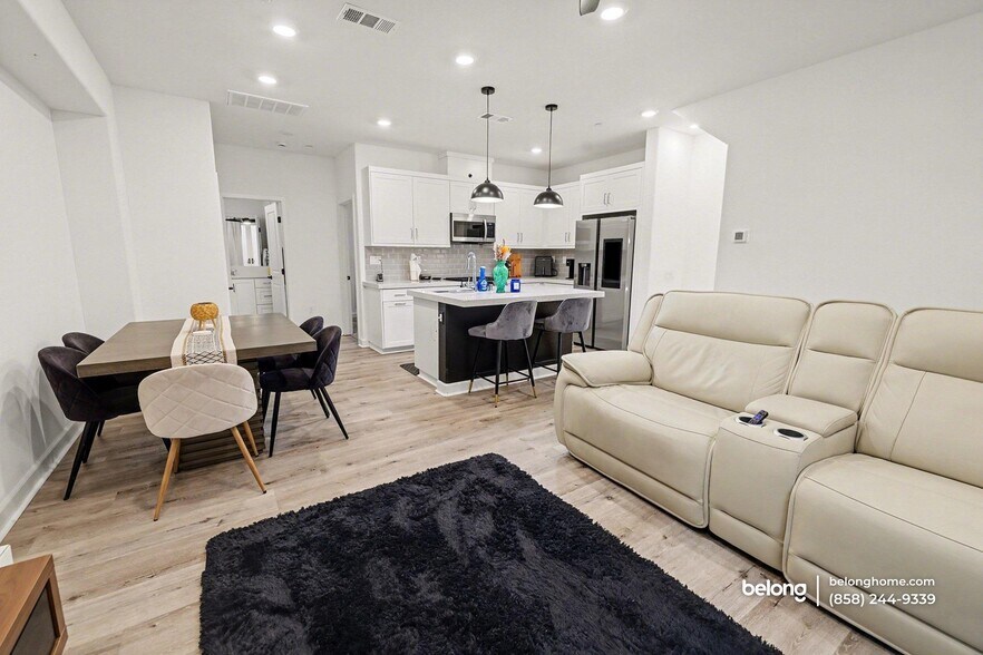 Building Photo - 2313 Acara Cir