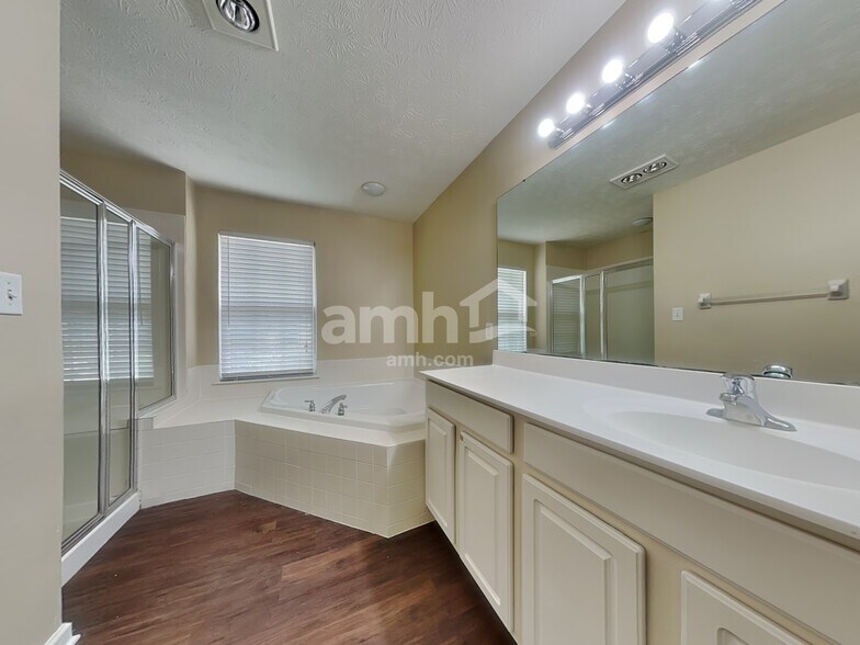 Building Photo - 1110 Anthem Ct
