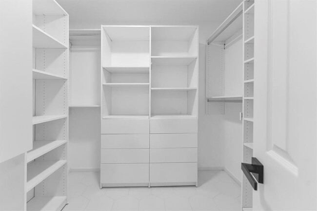 Building Photo - 143 Velvet Grass Ct
