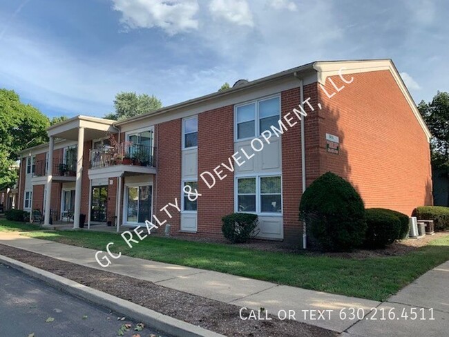 Primary Photo - 13 Simpson St