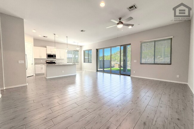 Building Photo - 3Bed/2Bath Home in Cave Creek! Move-In Ready on 05/21/2026! -- NO HOA!