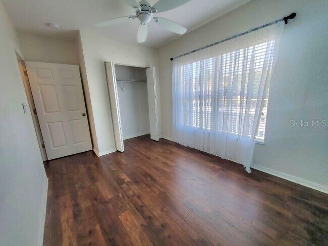 Building Photo - 2060 Willow Hammock Cir