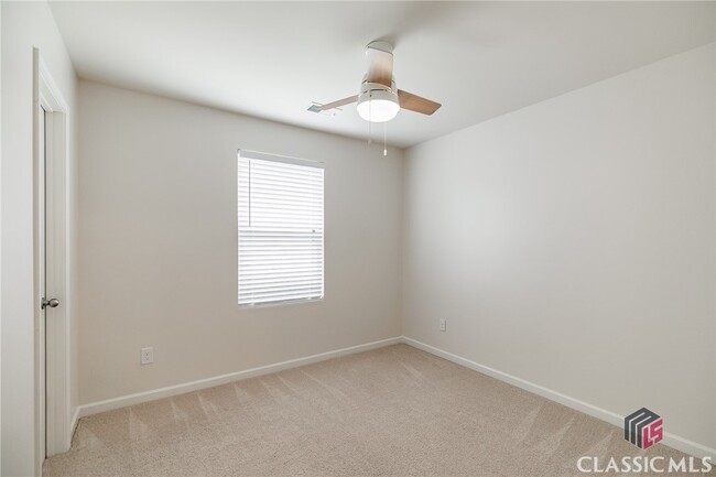 Building Photo - 157 Brockett Dr