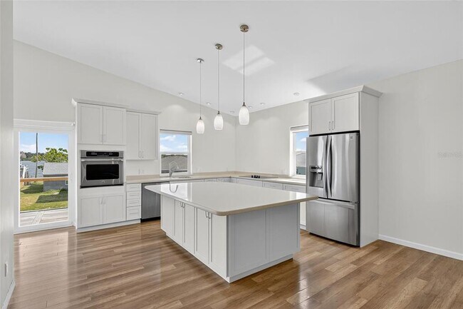 Building Photo - 775 182nd Ave E