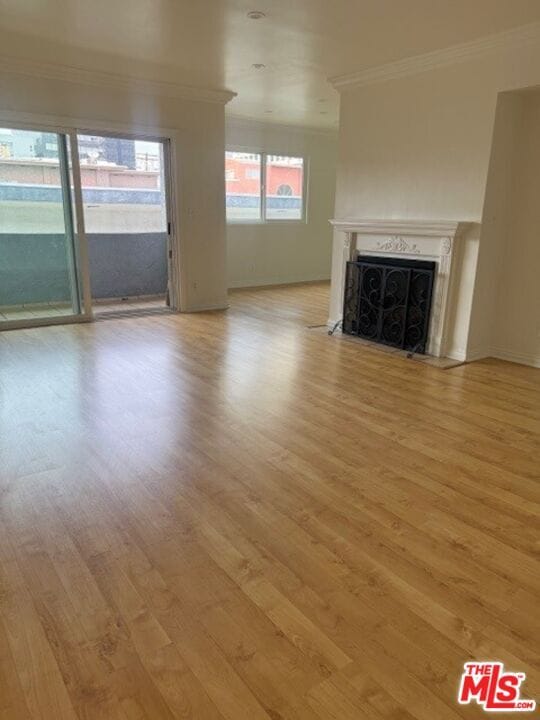 Building Photo - 1242 S Barrington Ave