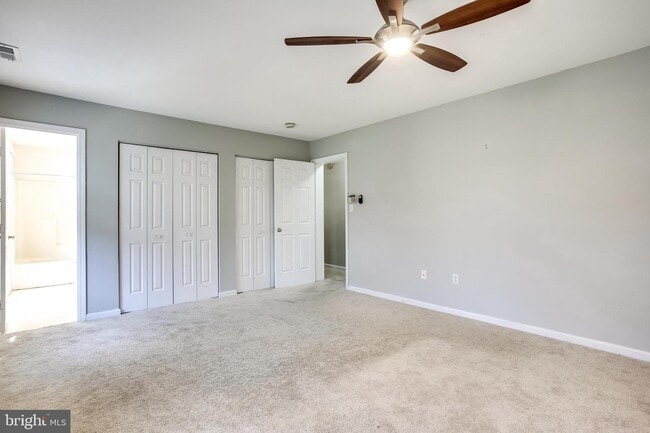 Building Photo - 6412 Highbanks Ct