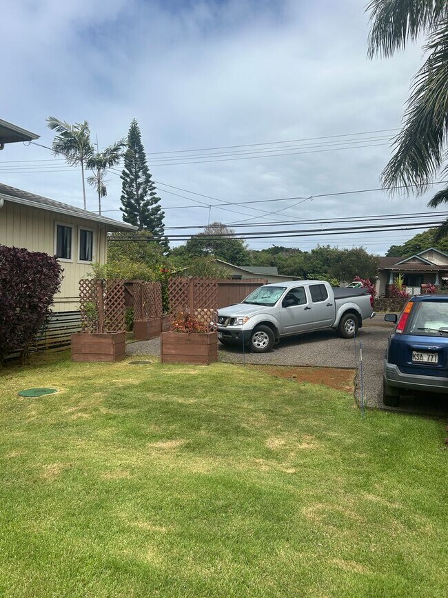 Building Photo - 3bd / 2ba Duplex Unit – Poipu Rd – Pet Friendly