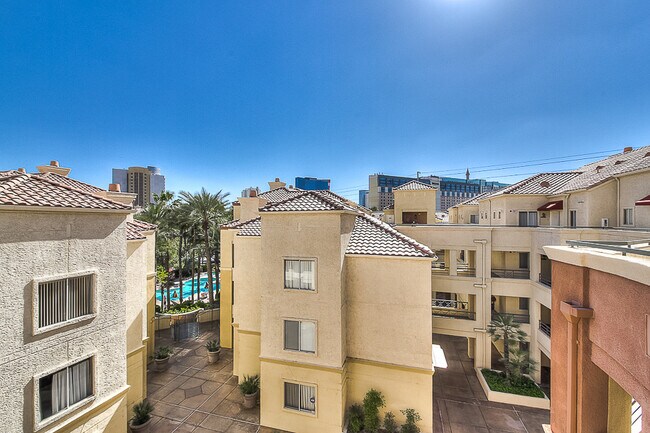 Building Photo - Meridian STUDIO Condo Fully Furnished w/Main Pool View-Lush Green trees in Resort Style Community.